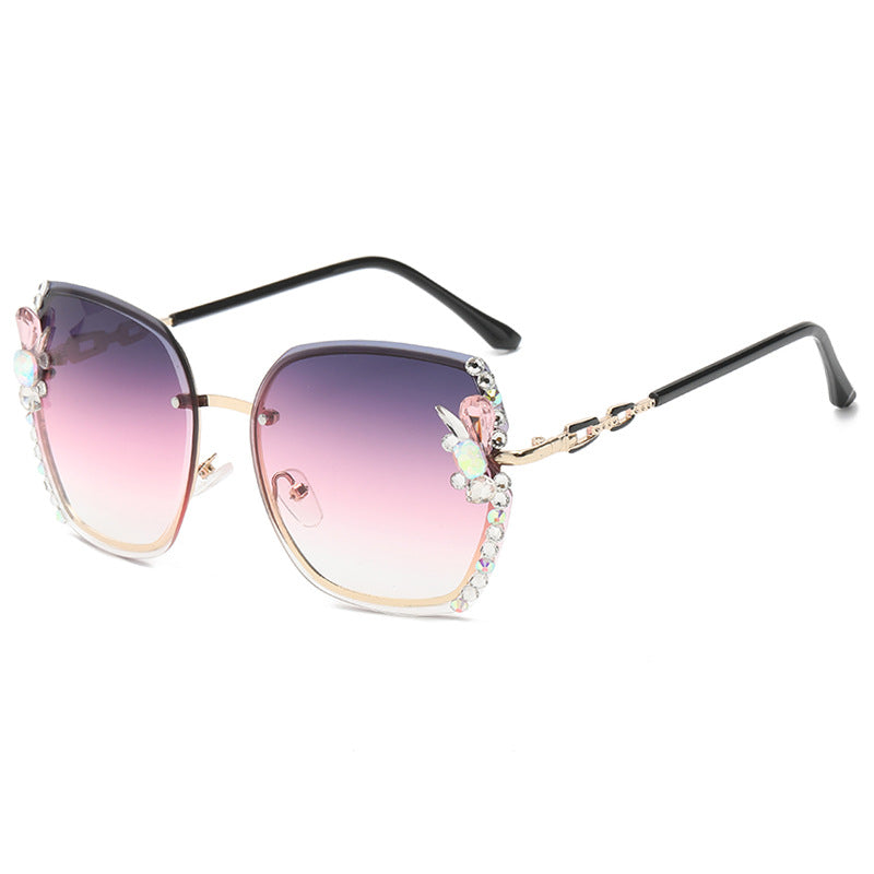Women's fashion glasses 2022欧美跨境水钻墨镜女钻石切边太阳镜防紫外线奢华海洋片眼镜