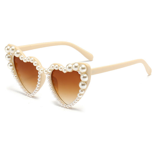 Women's fashion glasses 欧美潮流舞会ins爱心镶珍珠墨镜女沙滩桃心太阳镜时尚拍照眼镜