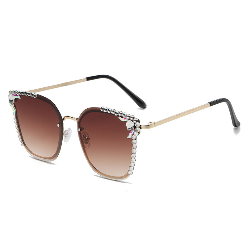 Women's fashion glasses 2023欧美猫眼镶钻摩登太阳镜金属半框时尚凹造型墨镜女士开车眼镜