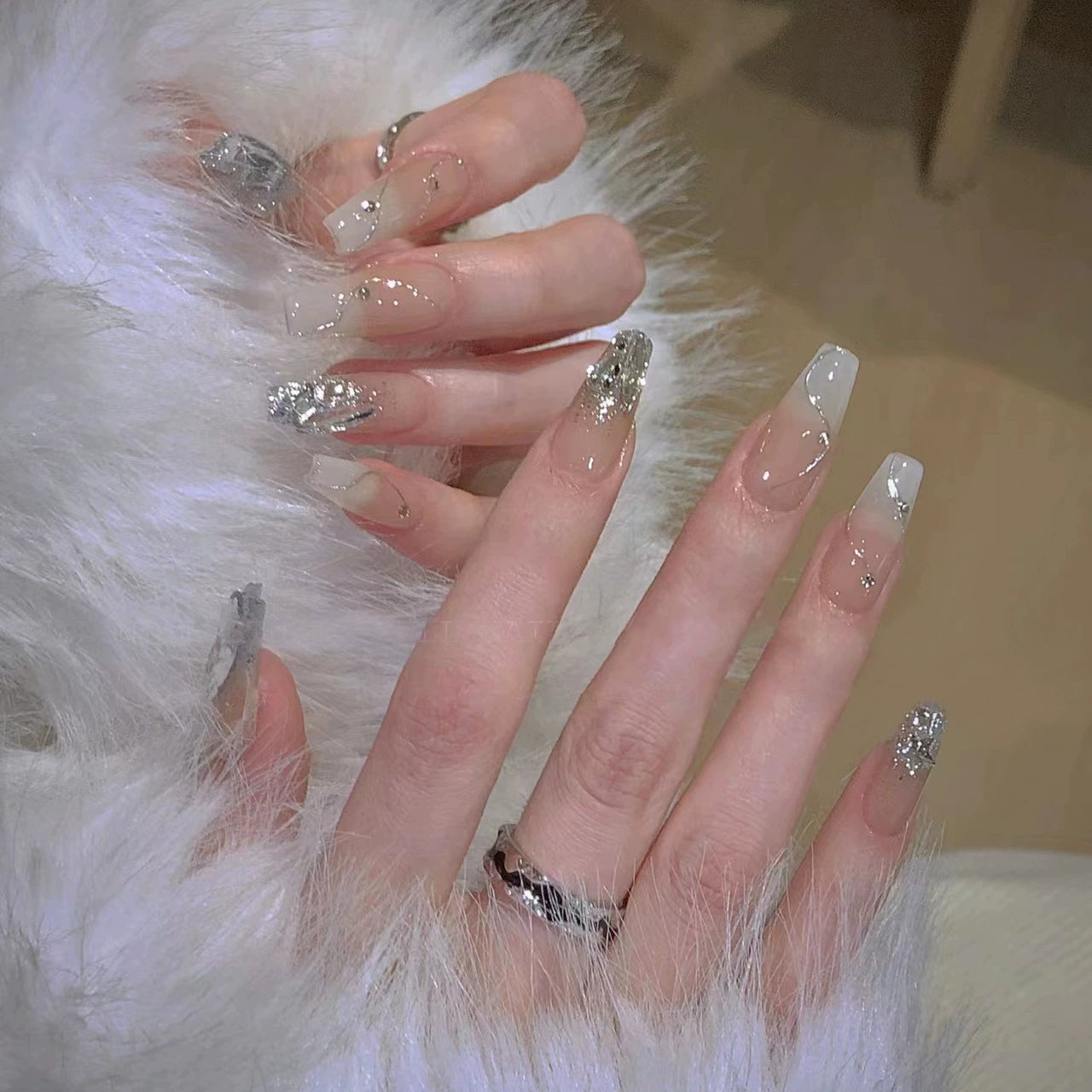 (Hand-made nail) French nail armor long black small fragrance simple white high-grade sense nail piece bride pregnant woman finished product.