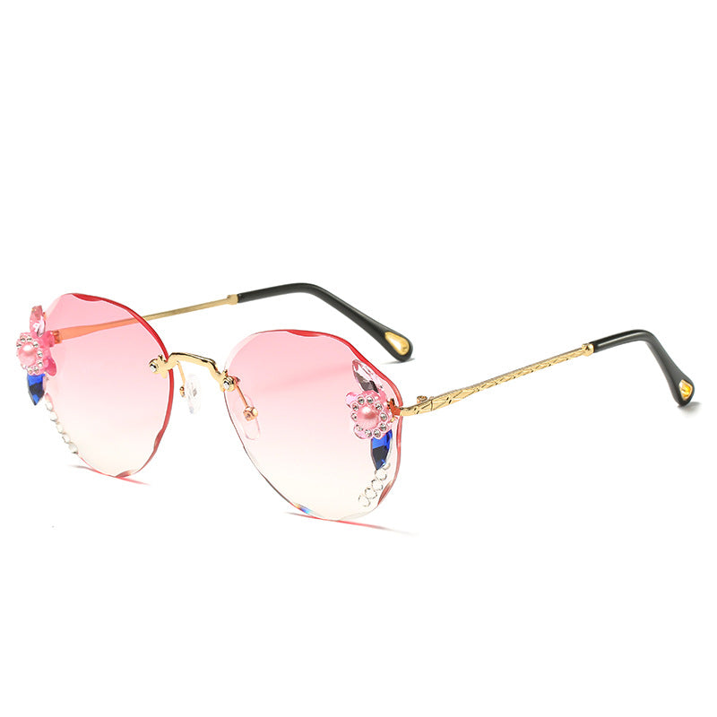 Women's fashion glasses 跨境新款镶钻女士大框墨镜女ins显脸小无框防紫外线水钻太阳眼镜