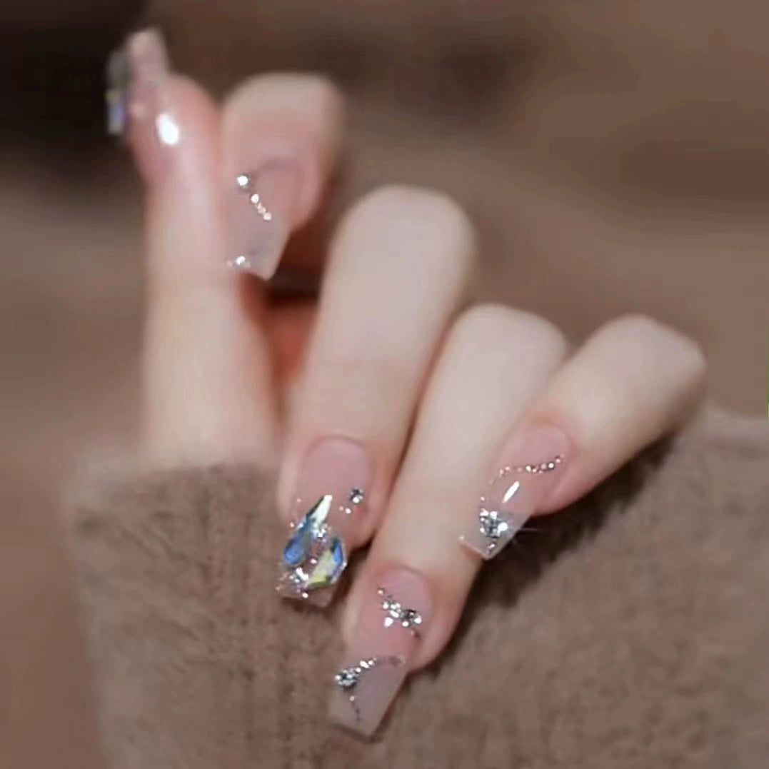 (Hand-made nail) French nail armor long black small fragrance simple white high-grade sense nail piece bride pregnant woman finished product.