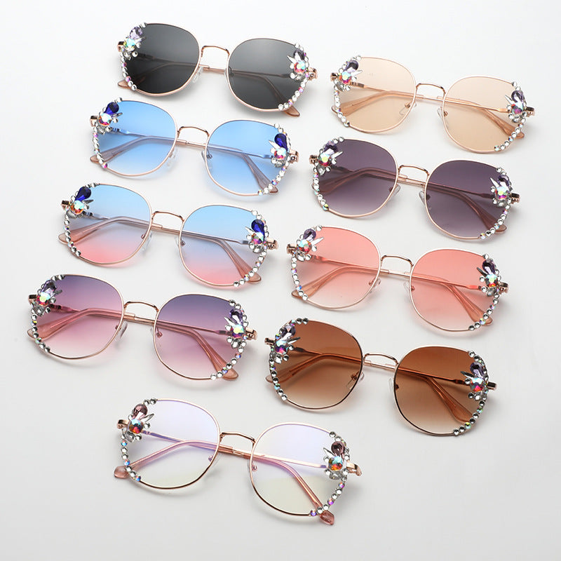 Women's fashion glasses 新款韩版水晶太阳镜时尚框架优雅女士镶钻素颜街拍墨镜防紫外线