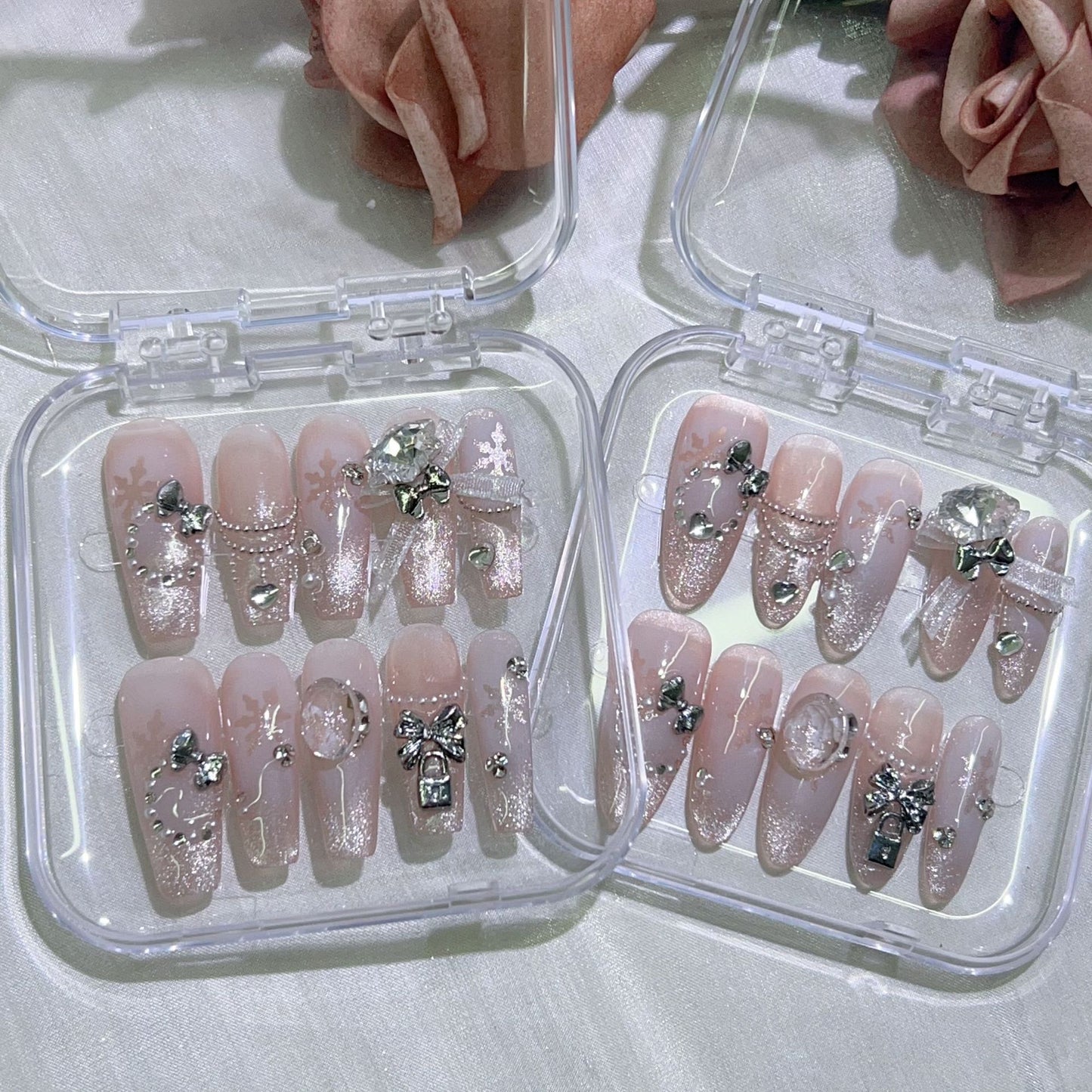 (Hand-Made Nail) Fine Silver Handmade Wear Nail Cat Eye Manicure Christmas White Autumn and Winter Exquisite Nail Stickers