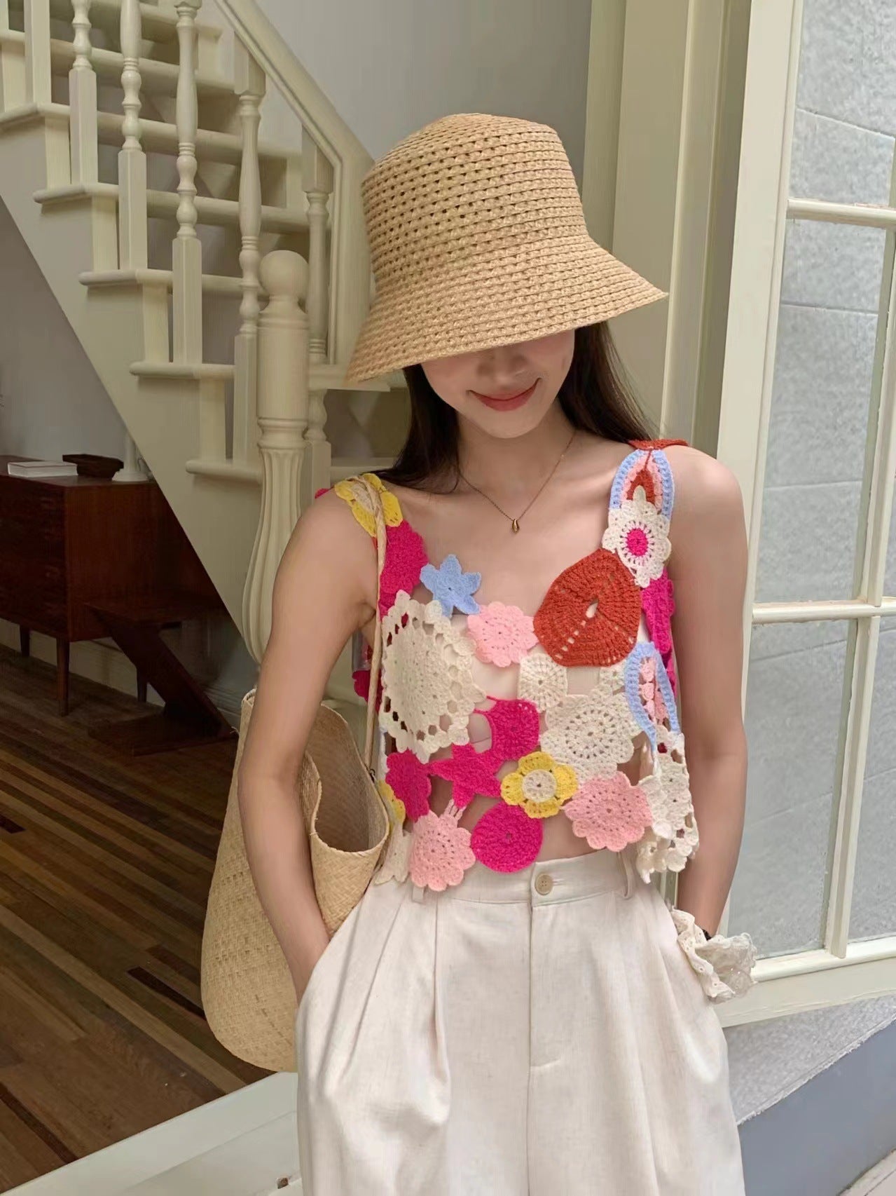 Dopamine tops Free shipping Tattoo Dopamine wears a sling vest 2024 new summer outer wear hollow crochet short top
