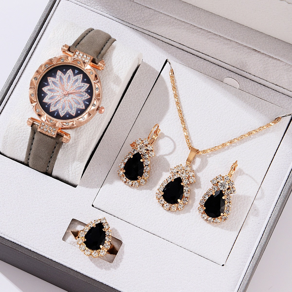 Fashion women's watchHot Sale Women's Elegant Exquisite Creative Gift Suit Diamond-Embedded Watch Ornament 4pcs/Set Wrist Watch without Gift Box