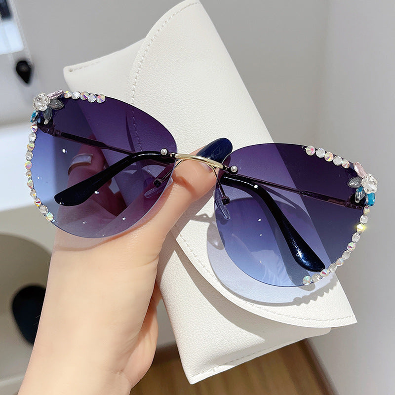 Women's fashion glasses 猫眼镶钻跨境大框架水钻墨镜显瘦太阳镜网红防紫外线韩版ins潮流