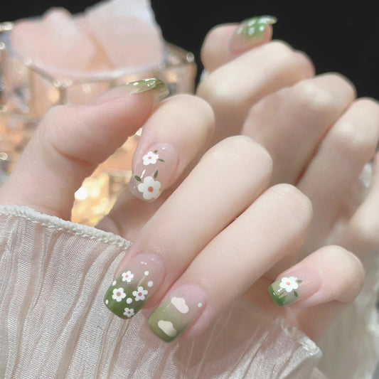 Fashion  nail Long Island Iced Tea Wear Nail Fresh Green Spring Small Flower Nail Stickers Wear Nail Fake Nails A17