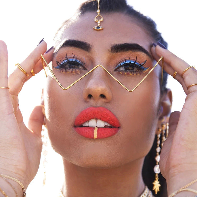 Women's fashion glasses 2023新款跨境镶钻眼镜女潮欧美ins风半框街拍V型装饰镜架男W型