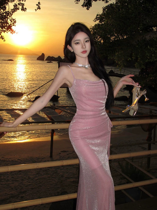 Fashion women's wear Seaside Holiday Beautiful Small Skirt High Sense French Style Temperament Ladies Annual Meeting Dress Sling Dress 2024