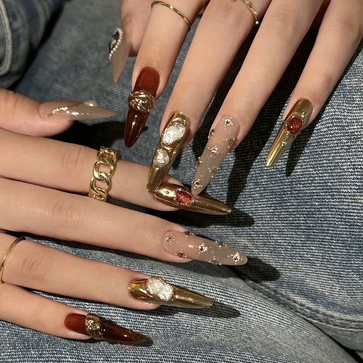 (reusable nail)【 Drunken by paper and obsessed with gold 】 Nail manicures, fake nails, honey silk lotus, the same gemstone, Baroque high-end feeling, bride light luxury, high-end