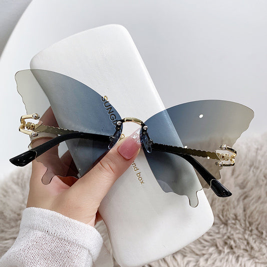 Women's fashion glasses 新款蝴蝶太阳镜女时尚大框渐变色墨镜欧美潮流街拍太阳眼镜跨境