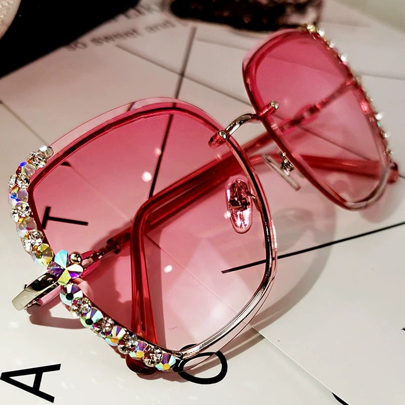 Women's fashion glasses 定制加工太阳镜女防紫外线圆脸大脸显瘦时尚大框镶钻墨镜女