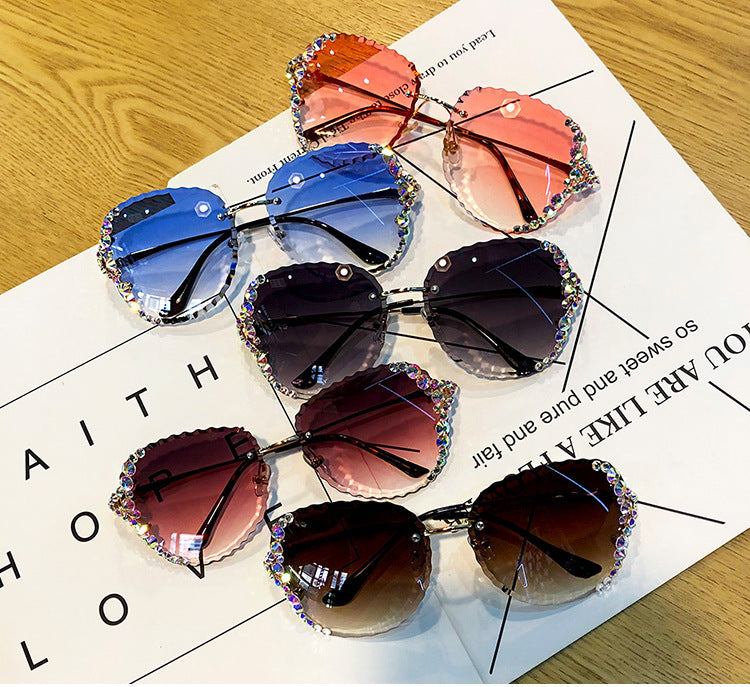 Women's fashion glasses 镶钻太阳镜防蓝光辐射眼镜女韩版潮个性时尚太阳镜女防紫外线