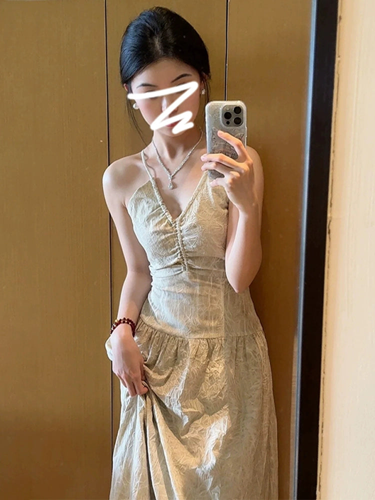 Fashion women's wear French Style V-neck Halter Sleeveless Sling Dress 2024 New Spring and Summer Design Sense Niche Waist-Slimming Long Dress Children