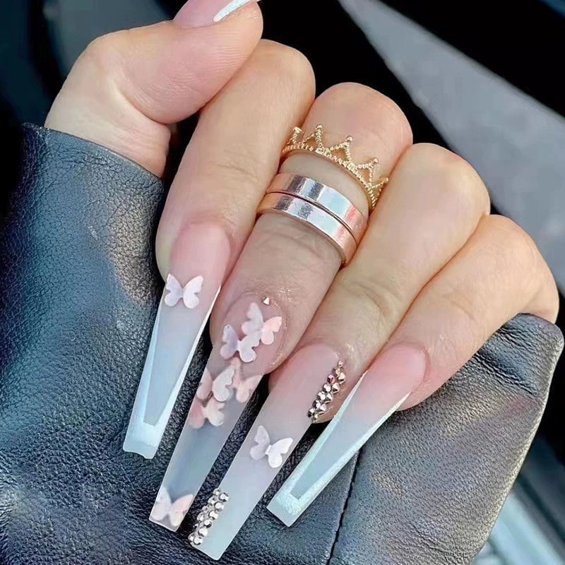 (Hand-made nail) The dark fairy in Europe and America is dying, the magic mirror powder is white, and the finished nail product, Millennium Spice Girl fake nails patch, is worn for a long time.