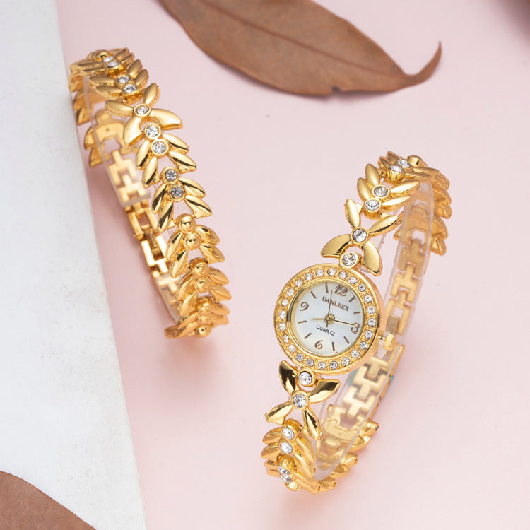 Women's fashion watch 时尚潮流女士时装表 欧式流行典雅石英手表女水钻手链带腕表 5776