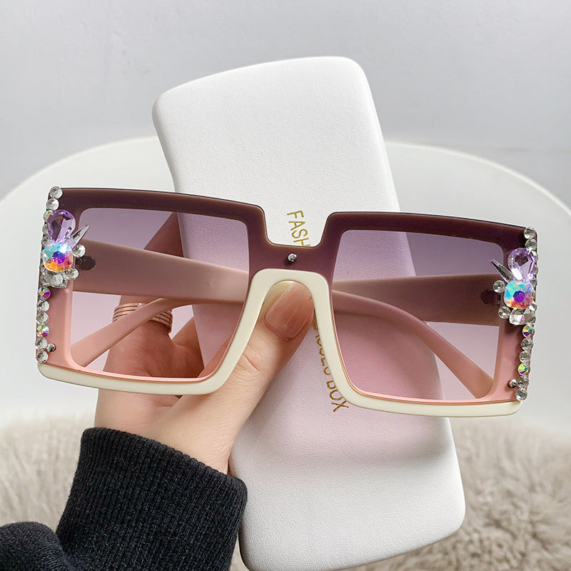 Women's fashion glasses 2023欧美大框架镶钻墨镜跨境潮流水晶钻石太阳眼镜户外防晒显瘦女