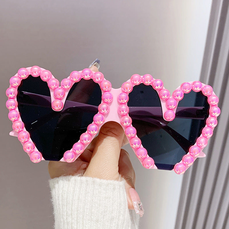 Women's fashion glasses 2023跨境新款爱心太阳镜 欧美个性镶钻桃心时尚果冻色墨镜女批发