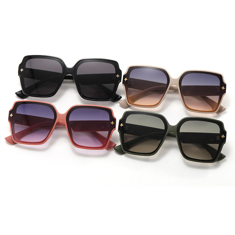 2023 New Fashion Square Frame Sunglasses Women's Small Fragrance Light Luxury Sunglasses Anti-UV Large Frame Versatile Glasses