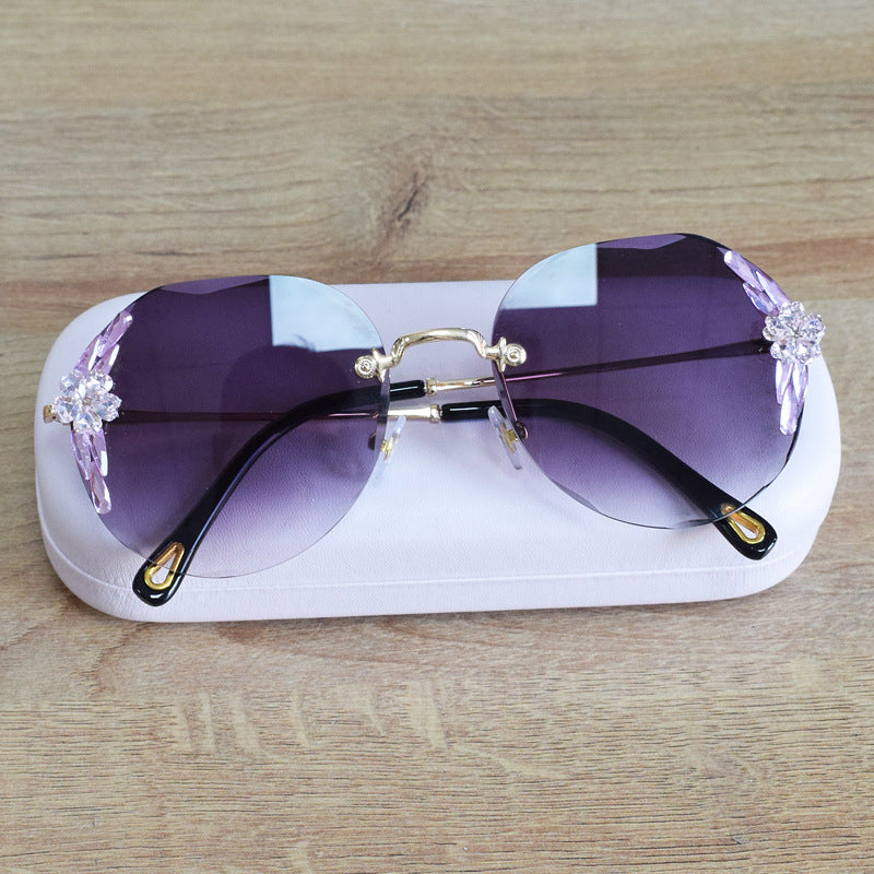 Women's fashion glasses新款花朵镶钻太阳镜女圆脸大脸无框渐变墨镜女显瘦