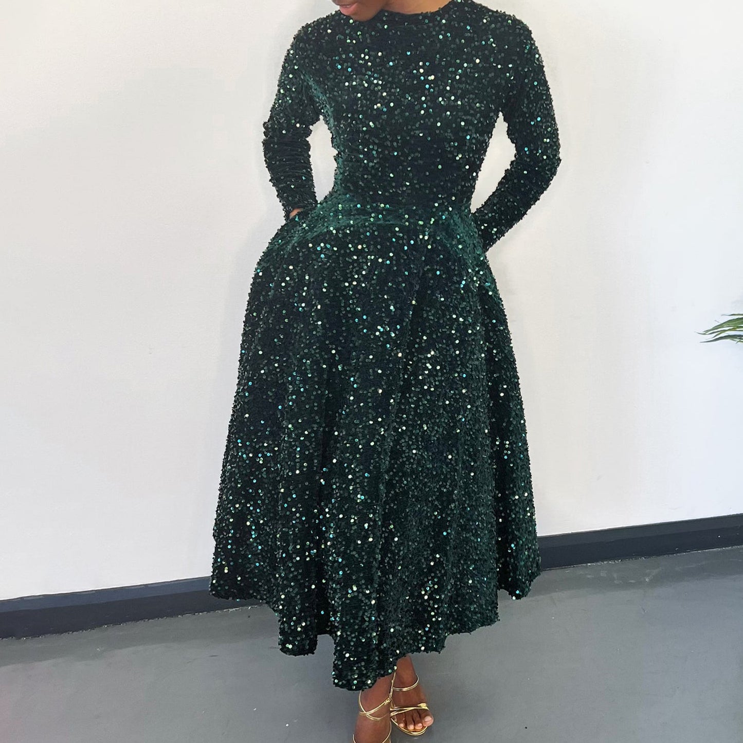 Fashion women's wear D469 Cross-Border New Arrival Women's round Neck Long Sleeve Pure Color Sequins High Waist Temperament Mid-Length Formal Dress European and American Style Dress