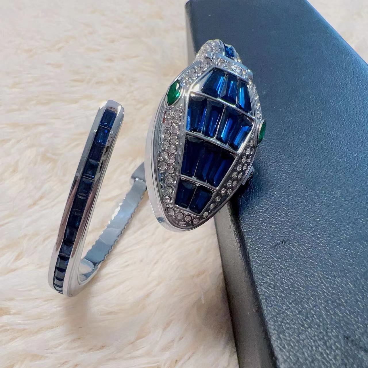 Fashion women's watch2023 New Product Best-Selling Diamond Snake Bangle Watch Snake Bracelet Quartz Open Watch Cross-Border E-Commerce Hot Sale