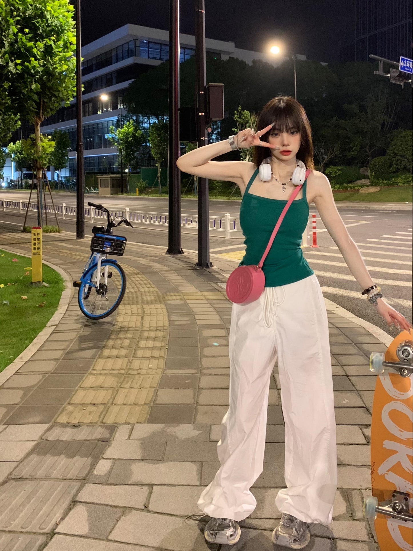 Dopamine tops Free shipping Tattoo Dopamine wears a green small suspender vest for women's summer wear with chest pad backless sweet and spicy sleeveless strap top