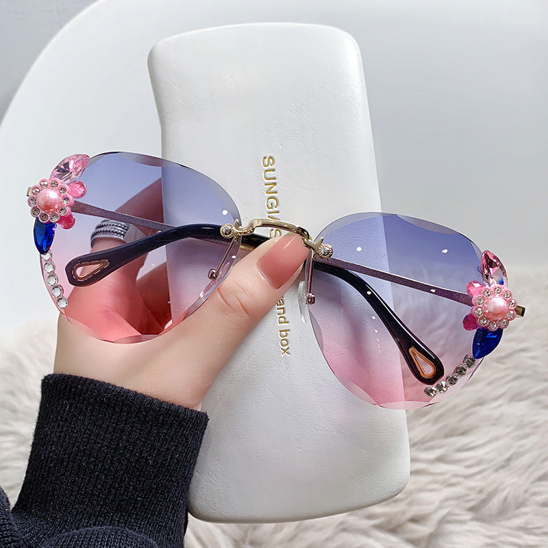 Women's fashion glasses 跨境大框架新款水钻墨镜显瘦开车太阳镜网红防紫外线韩版ins潮流