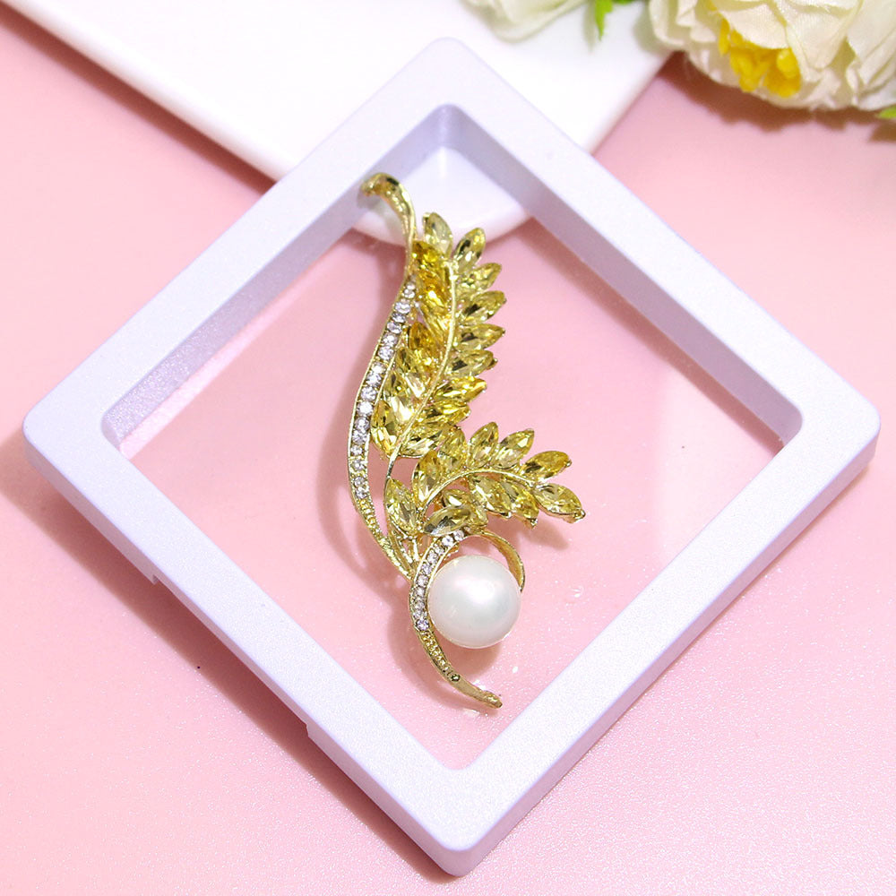 配饰胸针欧美高级感小众胸针女时尚高档珍珠胸花防走光蝴蝶收腰别针丝巾扣