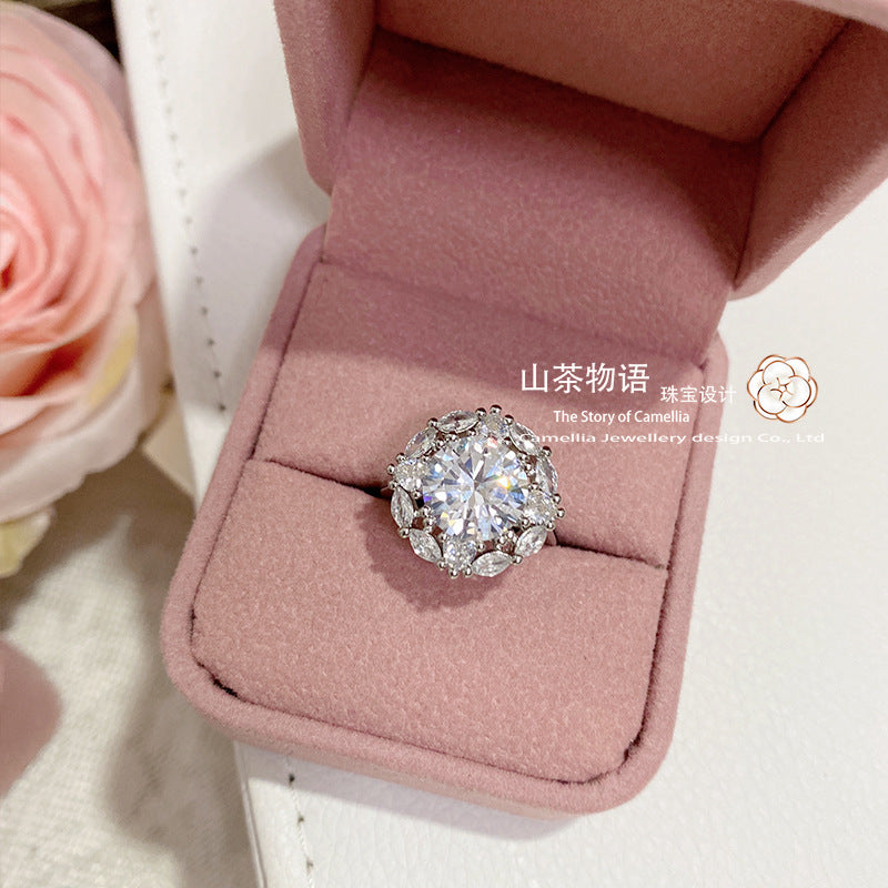 山茶欧美热卖多爪白金5.0Ct女款大钻鸽子蛋戒指 经典气质钻戒饰品
