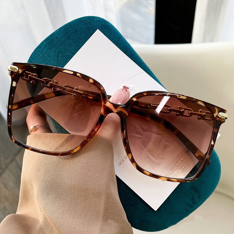 2024 Square frame chain mirror legs, high-end sense, fashionable and trendy women's sunglasses, cross-border European and American minimalist internet famous sunglasses