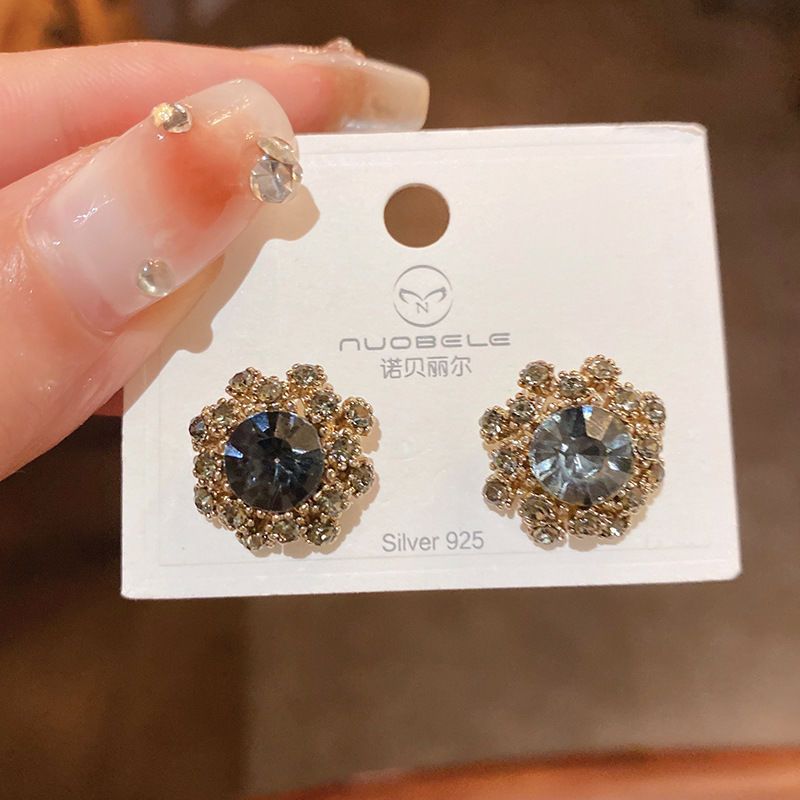 银针镶钻爱心耳环复古简约耳钉韩系高级感甜美气质百搭耳饰批发女