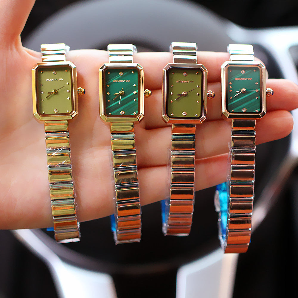 Fashion women's watchManufacturers Supply Fashion Watch Fashion New Ladies Watch Pointer Small Rectangular Steel Belt Quartz Waterproof Watch