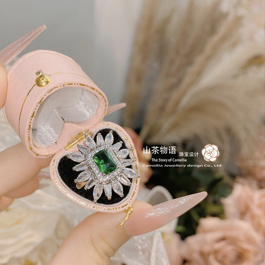Camellia小红书推荐仿祖母绿戒指 彩宝微镶晶体绿尖晶开口指环女