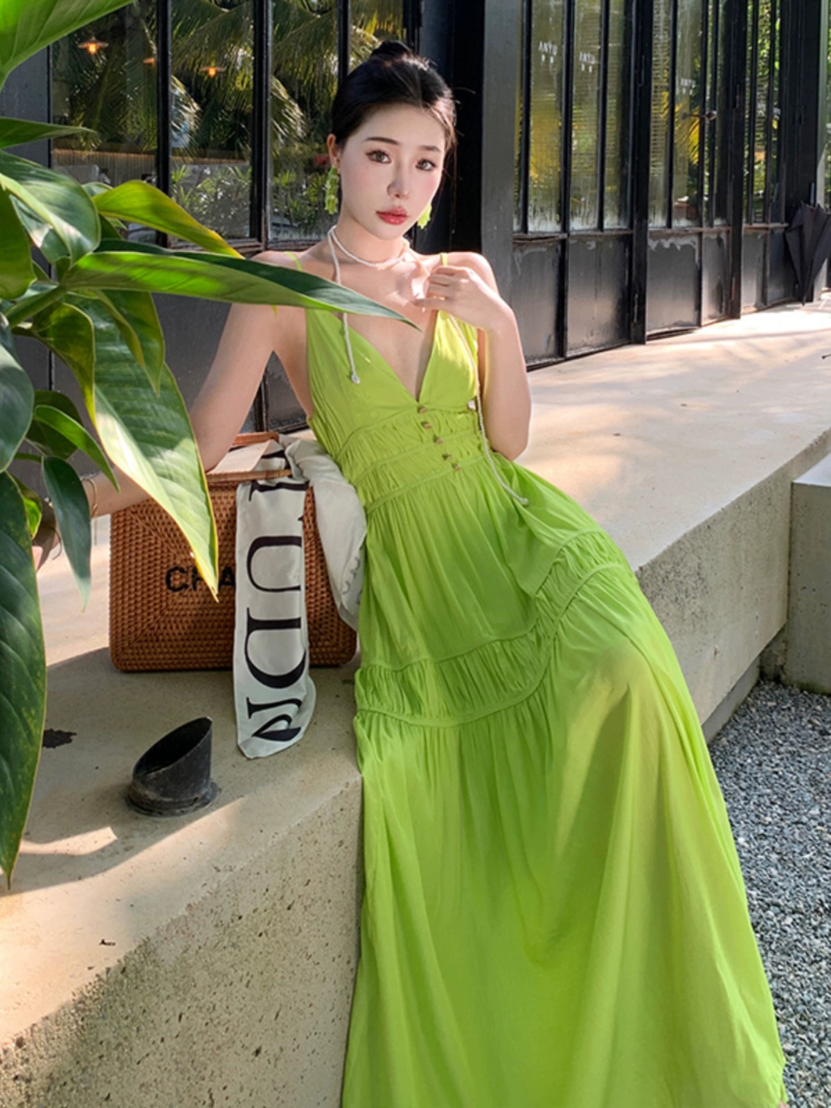 Fashion women's wear Summer Dopamine Seaside Vacation Deep V Dress Green Suspenders Ankle-Length Dress Sanya Slimming Beach Skirt Female