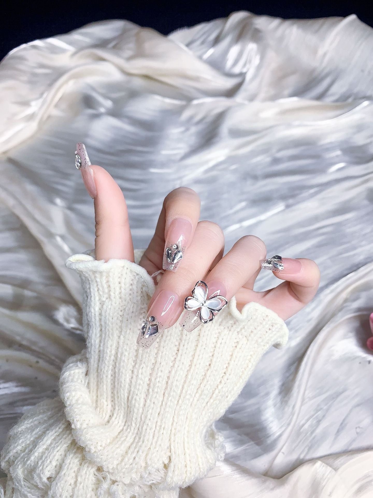 (Hand-Made Nail) Pink Icy Stick-on Crystals Butterfly High-Grade Sense Internet Celebrity Flash Fake Nails Handmade Wear Armor UV Nail