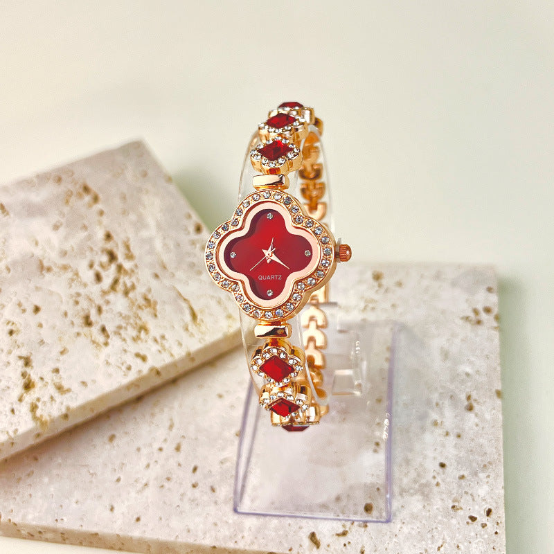 Fashion women's watchLight Luxury Women's Watch New Four-Leaf Clover Fashion High Sense New Ruby Special-Interest Design Diamond Watch Batch