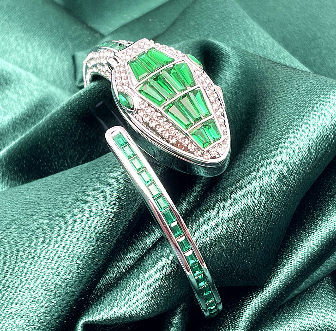 Fashion women's watch2023 New Product Best-Selling Diamond Snake Bangle Watch Snake Bracelet Quartz Open Watch Cross-Border E-Commerce Hot Sale