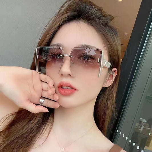 Women's fashion glasses 新款亮片抖音款女太阳镜潮小红书眼镜抄螺丝跨境旅游休闲墨镜