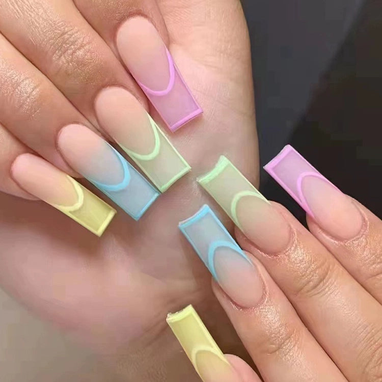 (Hand-made nail) The dark fairy in Europe and America is dying, the magic mirror powder is white, and the finished nail product, Millennium Spice Girl fake nails patch, is worn for a long time.