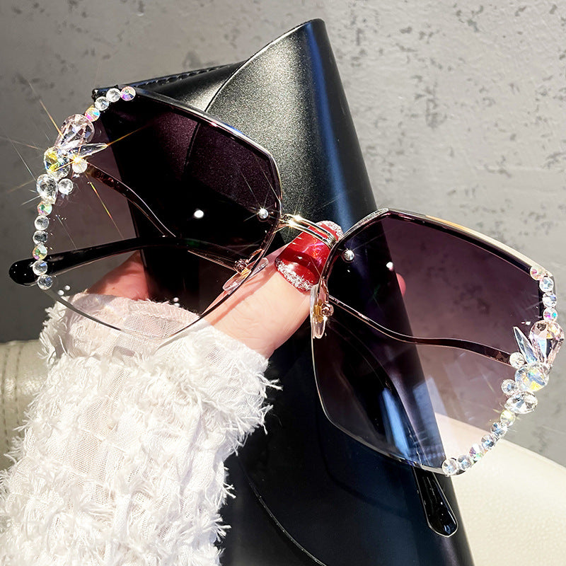Women's fashion glasses 跨境大框架水钻无框切边太阳镜防晒防紫外线墨镜女高级感大脸显瘦