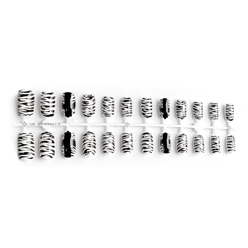 Fashion  nail Internet Celebrity Fake Nail Patch Wear Armor Finished Product Nail Tip Striped Black and White Nail Stickers Removable Nail Patch P158