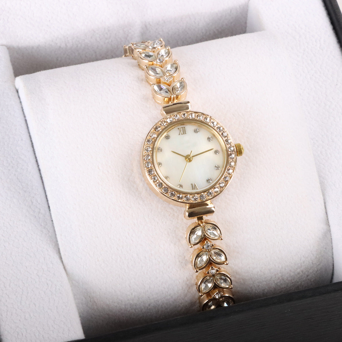 Fashion women's watch 2023 Popular Mermaid Women's Watch for Girlfriend Light Luxury Minority Bracelet Watch Fashion Watch Cross-Border Wholesale