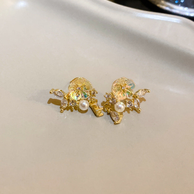 银针珍珠花朵耳坠小众复古气质设计感时尚耳环个性创意耳饰批发女