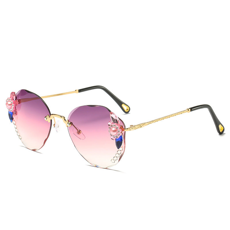 Women's fashion glasses 欧美跨境大框架水钻墨镜显瘦镶钻太阳镜网红防紫外线韩版ins潮流