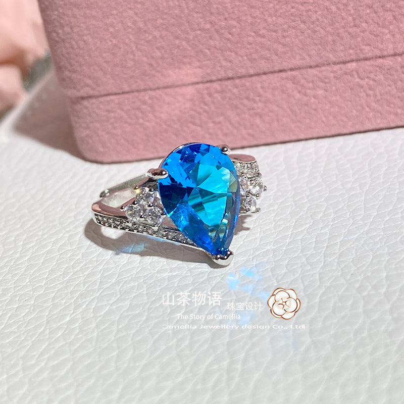 Camellia香港珠宝同款新娘彩宝婚戒 镀金微镶璀璨锆克拉皇冠戒指