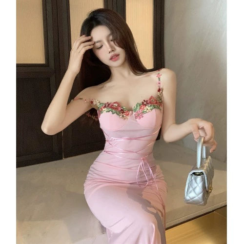 Fashion women's wear Sexy French Style Fishtail Hip Spaghetti Straps Dress Women's Early Spring High-Grade Super Beautiful Style Battle Gown