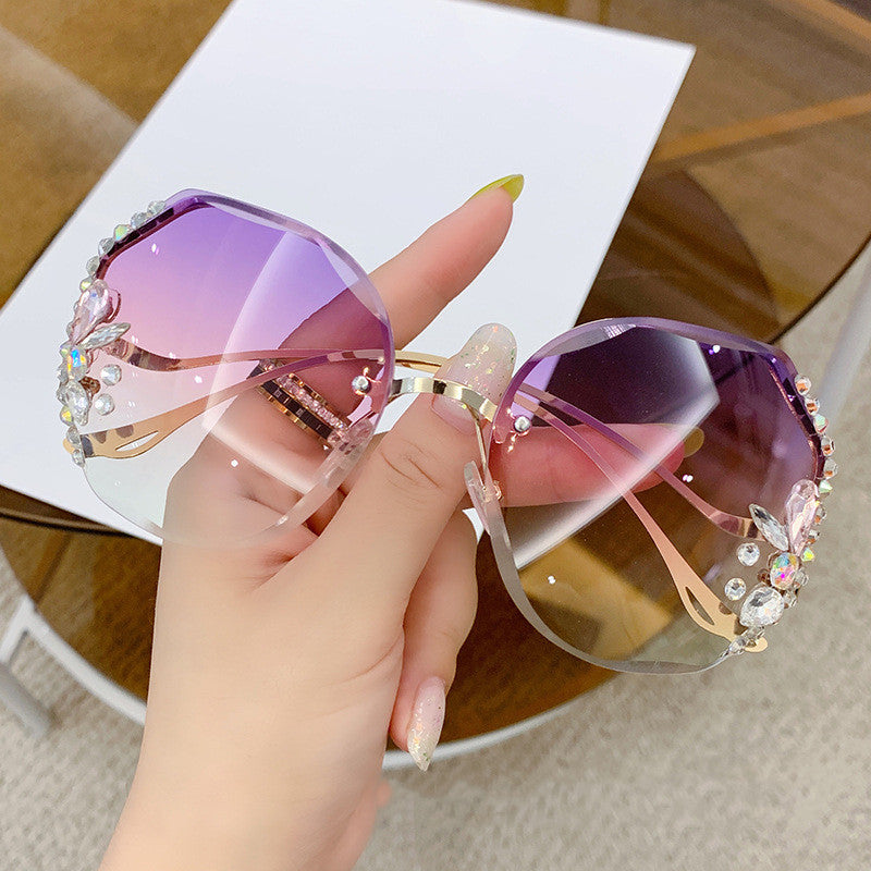 Women's fashion glasses 跨境新款2022时尚水钻墨镜女潮款防紫外线防晒眼镜显瘦太阳镜韩版