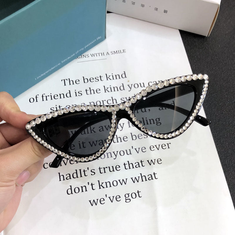 Women's fashion glasses 纯手工镶钻墨镜女蹦迪个性三角嘻哈猫眼镜韩版社会男潮拍照太阳镜